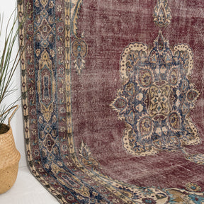 Niravelle - Vintage Turkish Area Rug