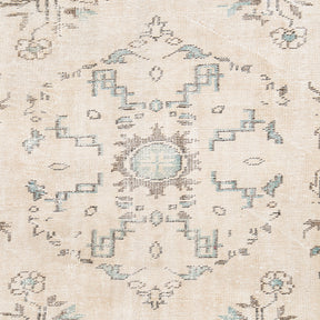 Vionyse - Vintage Turkish Area Rug