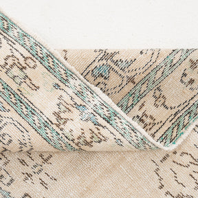 Vionyse - Vintage Turkish Area Rug
