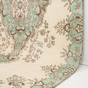 Fenoria - Vintage Turkish Area Rug