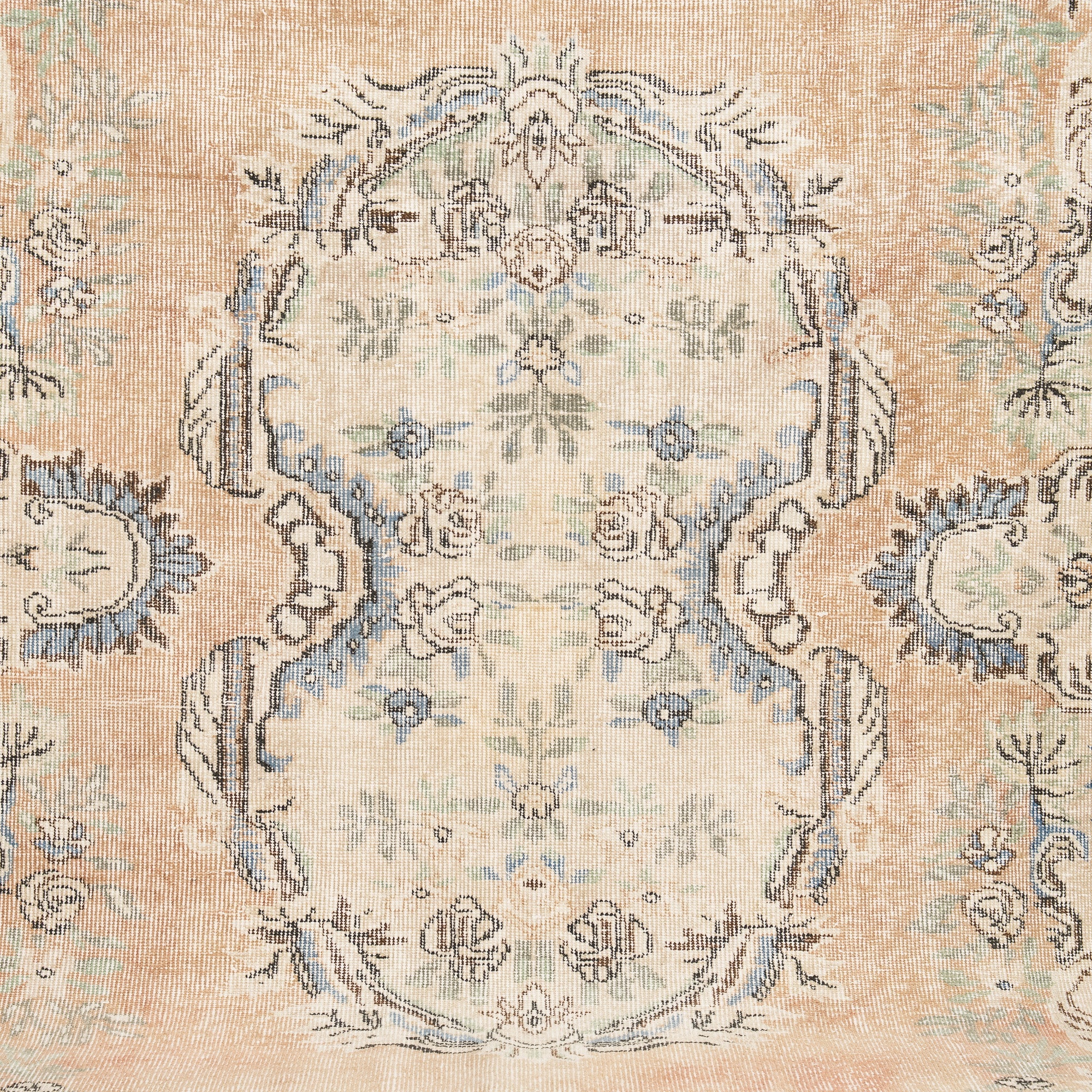 Lysoria - Vintage Turkish Area Rug