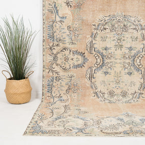 Lysoria - Vintage Turkish Area Rug