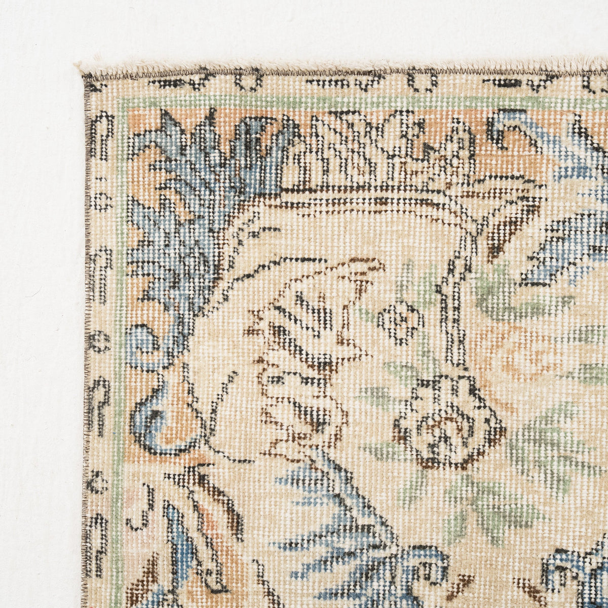 Lysoria - Vintage Turkish Area Rug