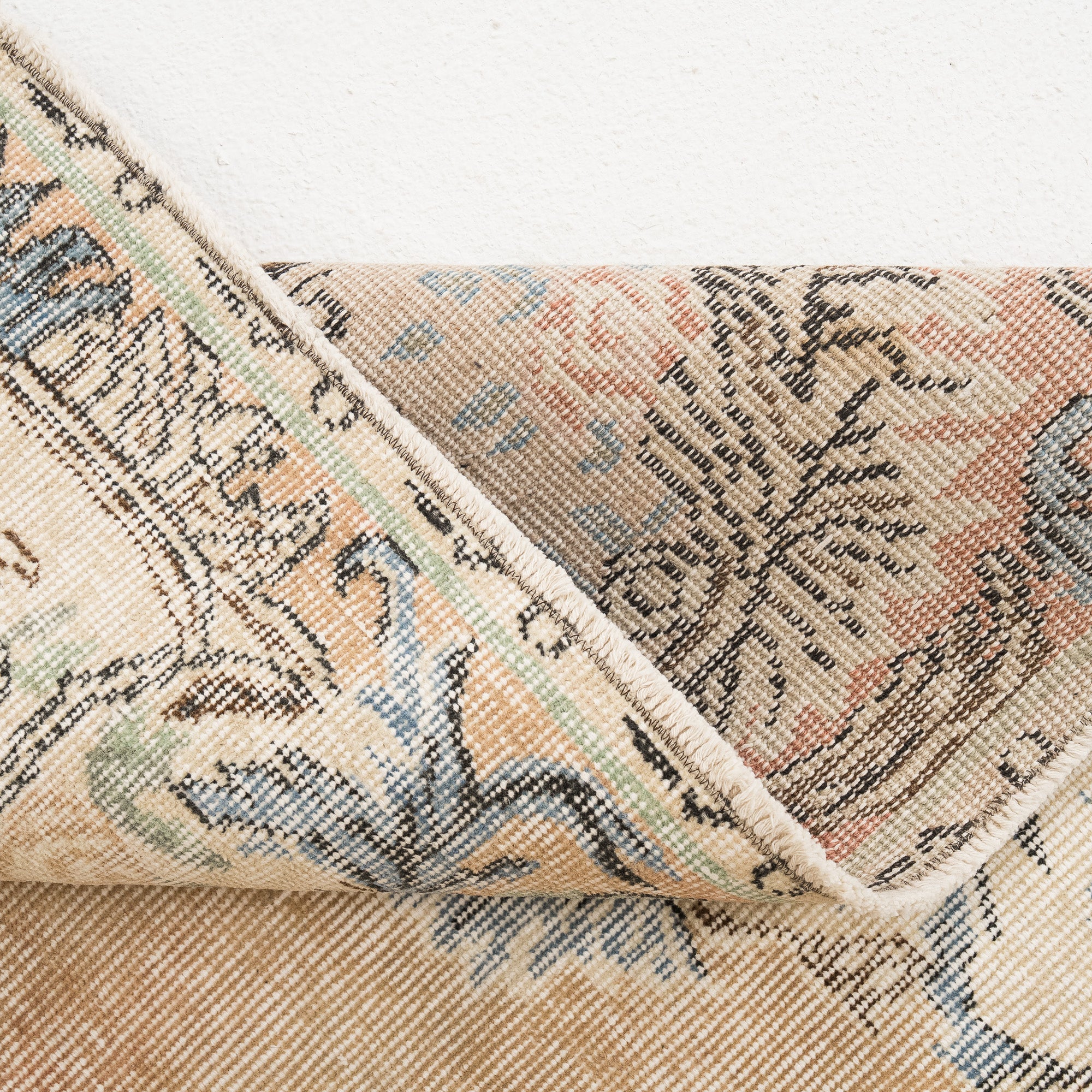 Lysoria - Vintage Turkish Area Rug