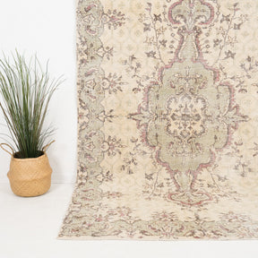 Orivelle - Vintage Turkish Area Rug