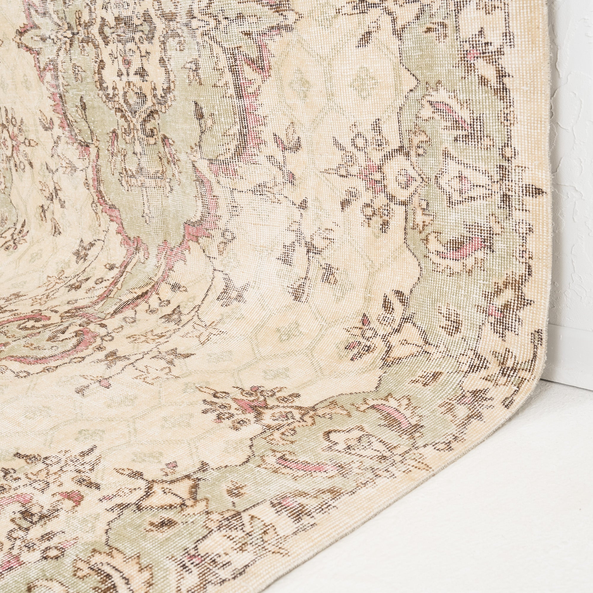 Orivelle - Vintage Turkish Area Rug