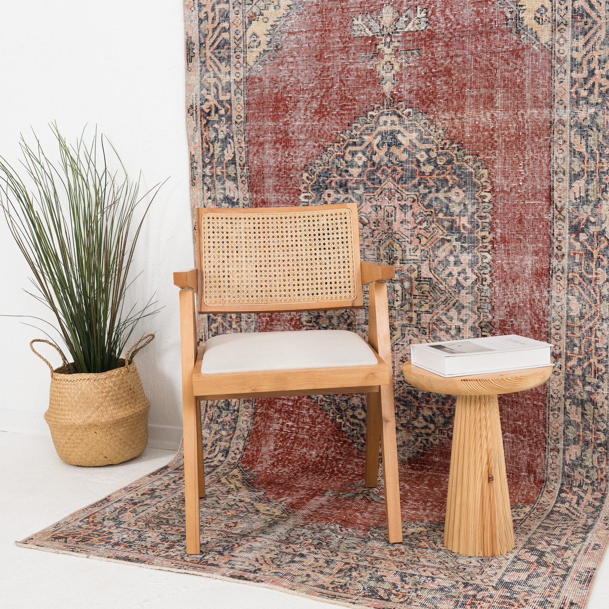 Zareline - Vintage Turkish Area Rug