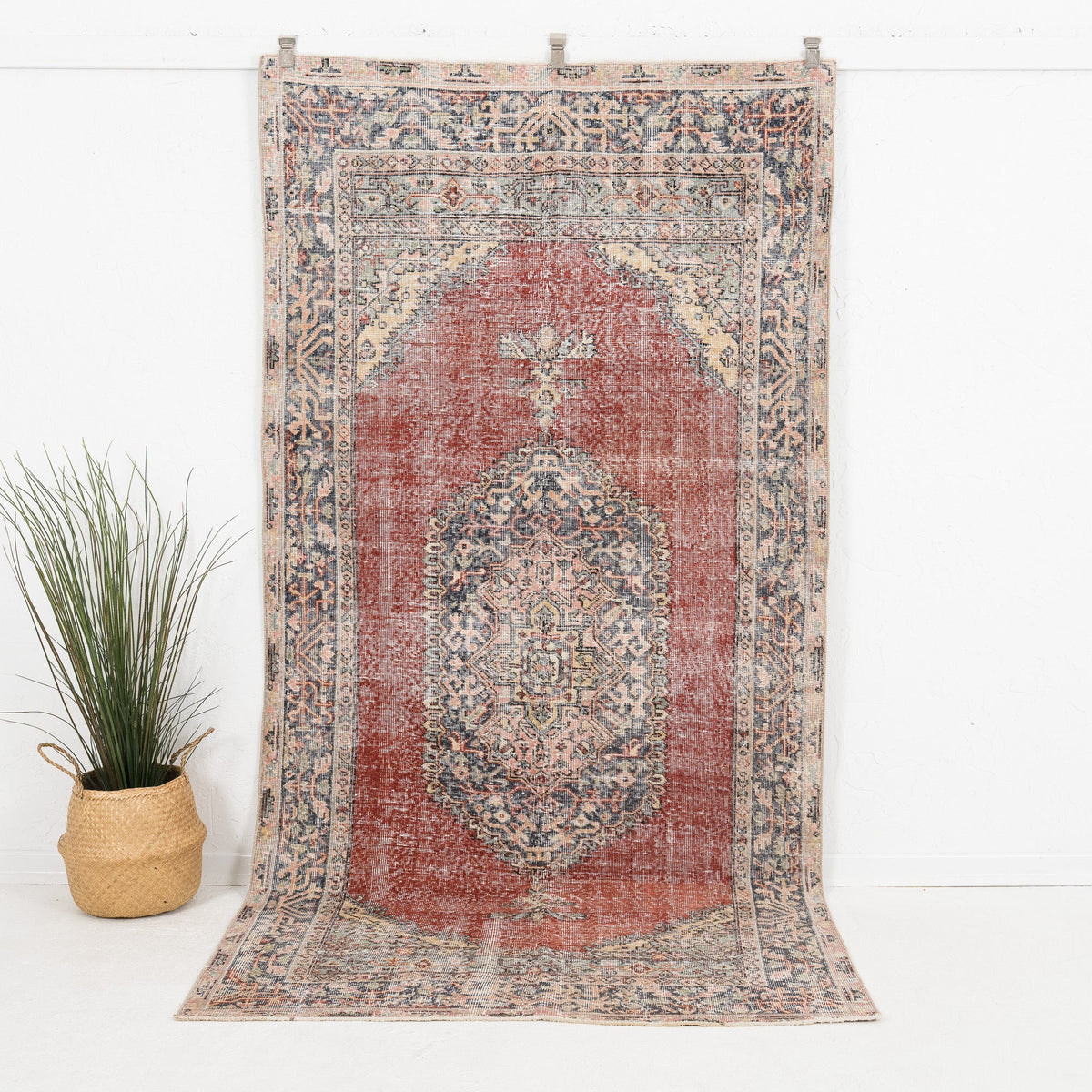 Zareline - Vintage Turkish Area Rug