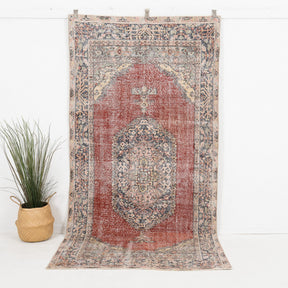 Zareline - Vintage Turkish Area Rug