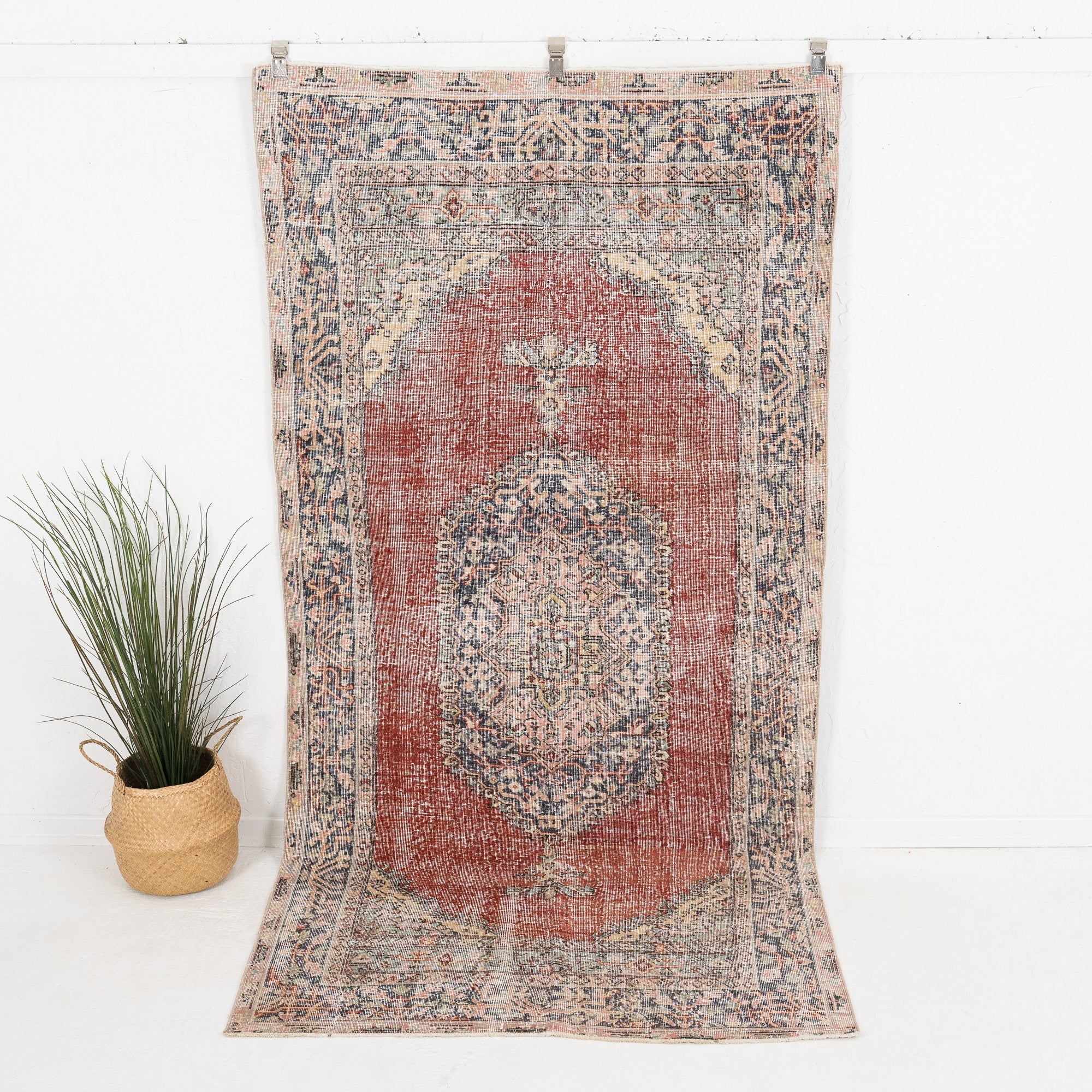 Zareline - Vintage Turkish Area Rug