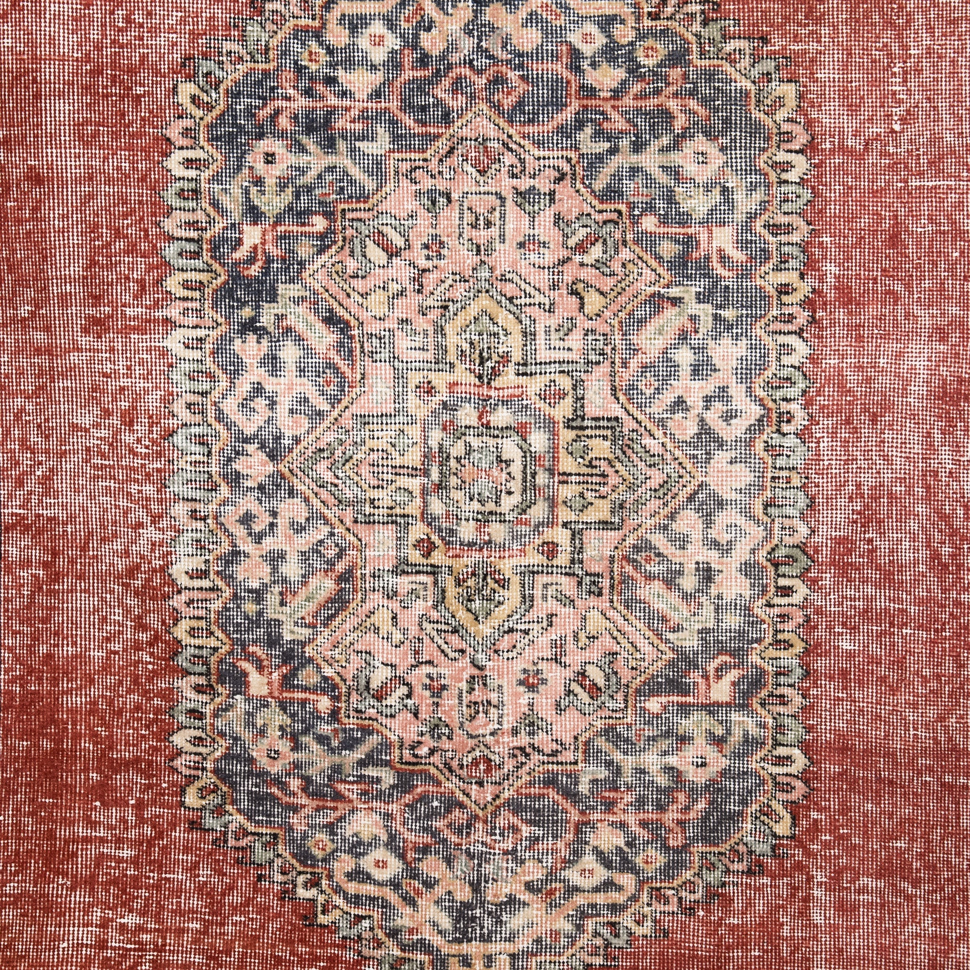 Zareline - Vintage Turkish Area Rug