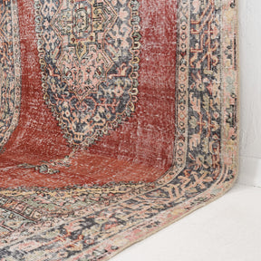 Zareline - Vintage Turkish Area Rug