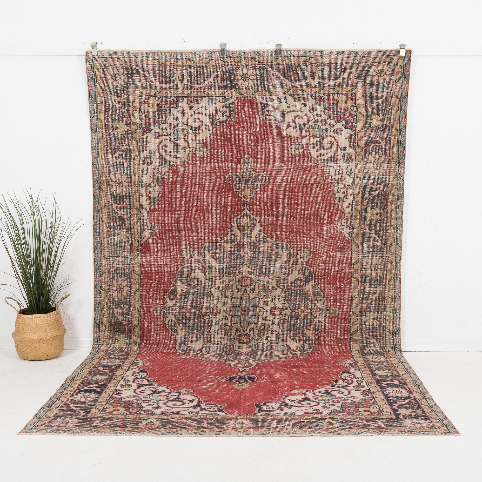 Virelia - Vintage Turkish Area Rug