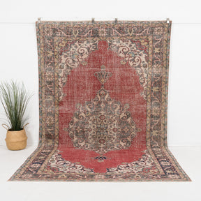 Virelia - Vintage Turkish Area Rug