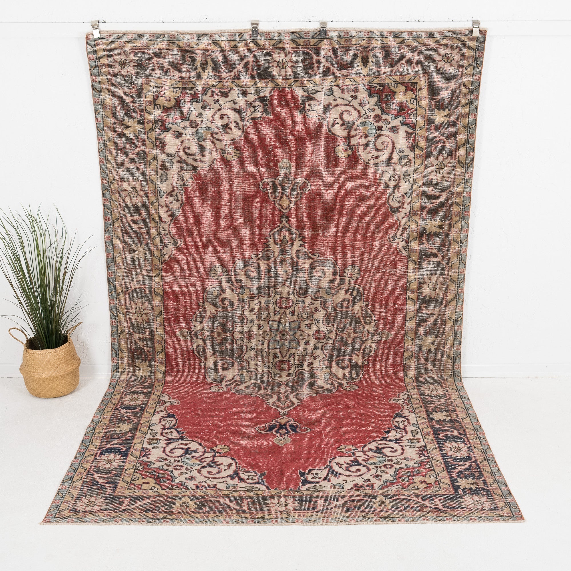 Virelia - Vintage Turkish Area Rug