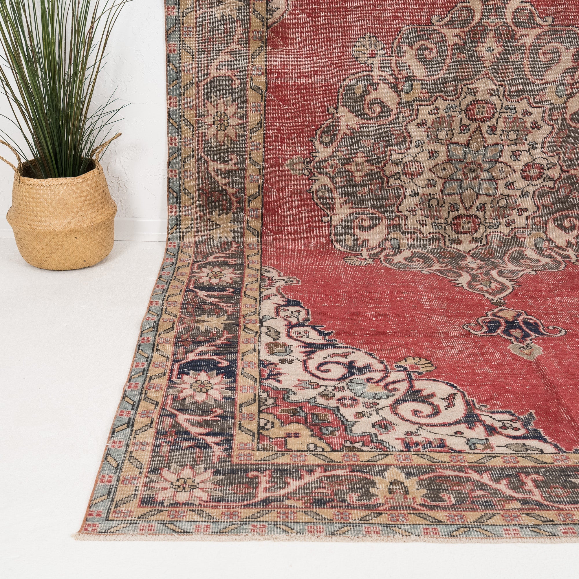 Virelia - Vintage Turkish Area Rug