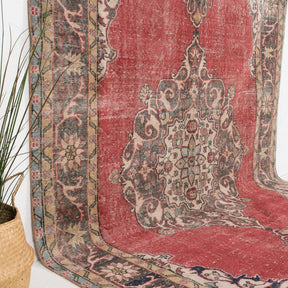 Virelia - Vintage Turkish Area Rug