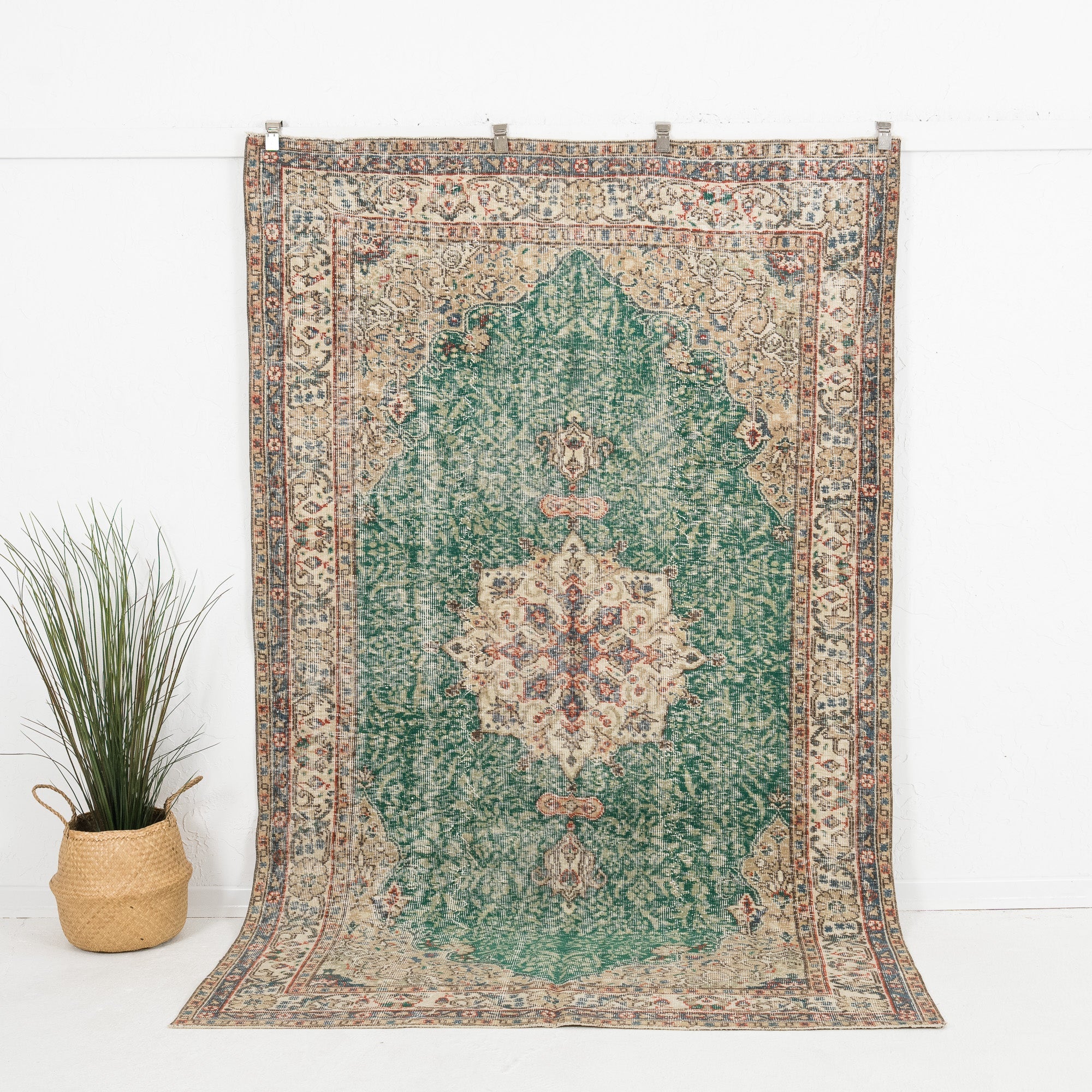 Lysavine - Vintage Turkish Area Rug