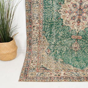 Lysavine - Vintage Turkish Area Rug