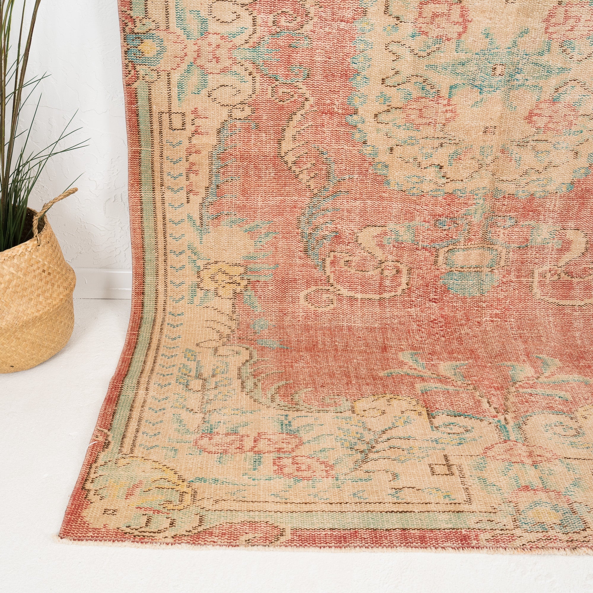 Loravielle - Vintage Turkish Area Rug