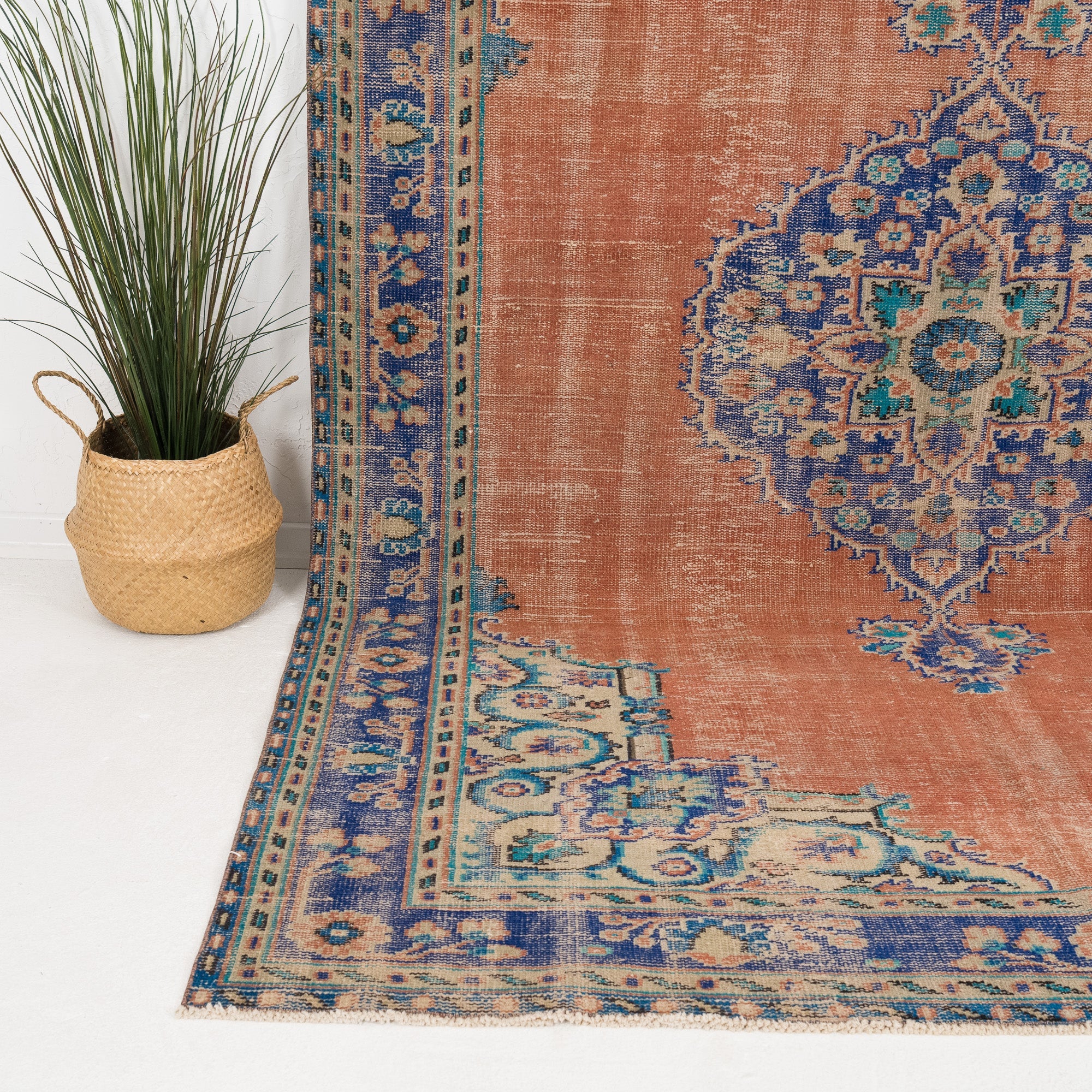 Vyralyn - Vintage Turkish Area Rug
