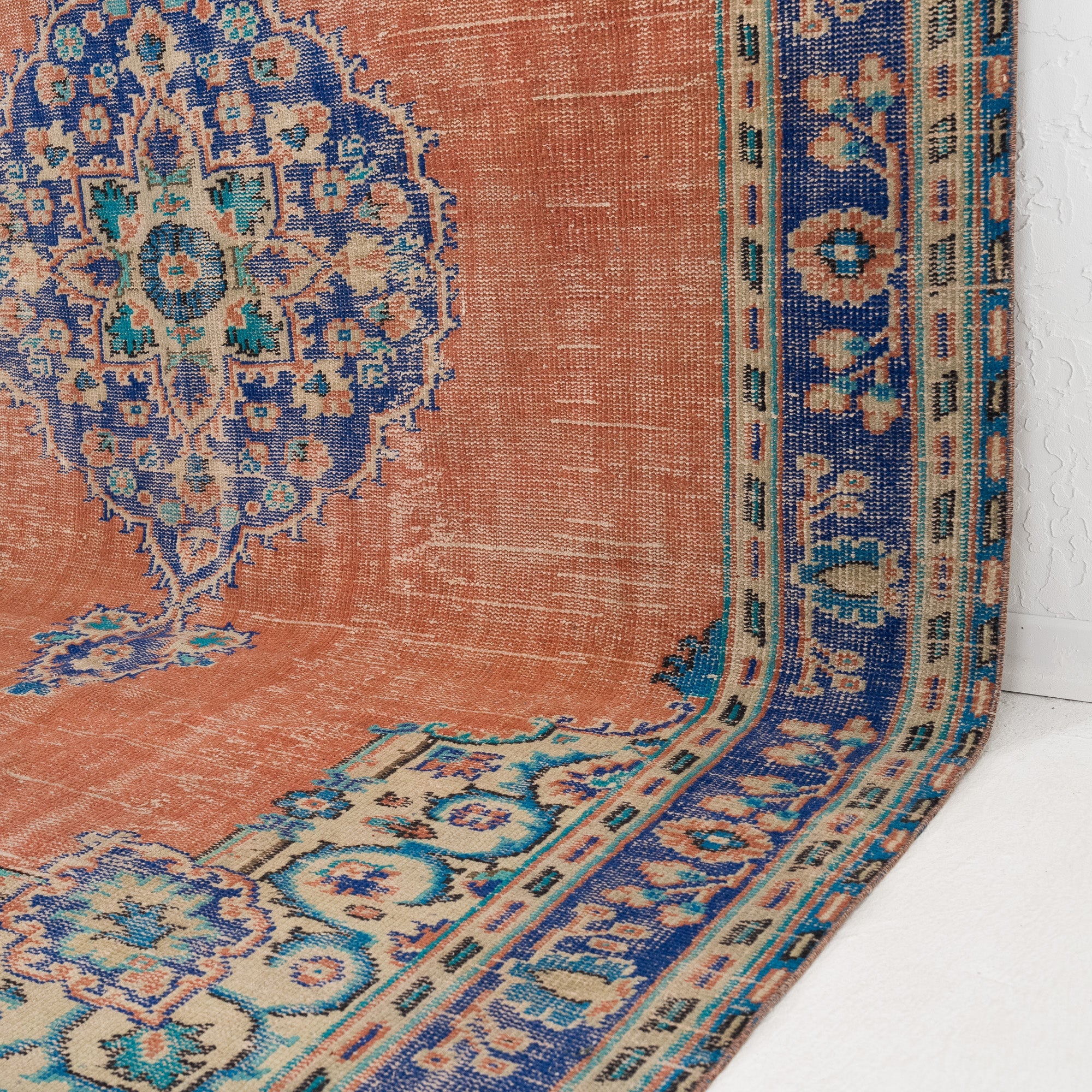 Vyralyn - Vintage Turkish Area Rug