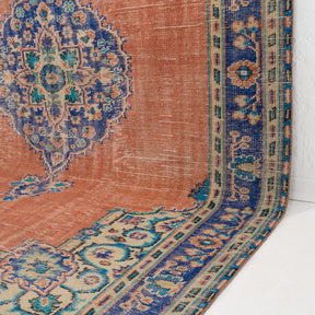 Vyralyn - Vintage Turkish Area Rug