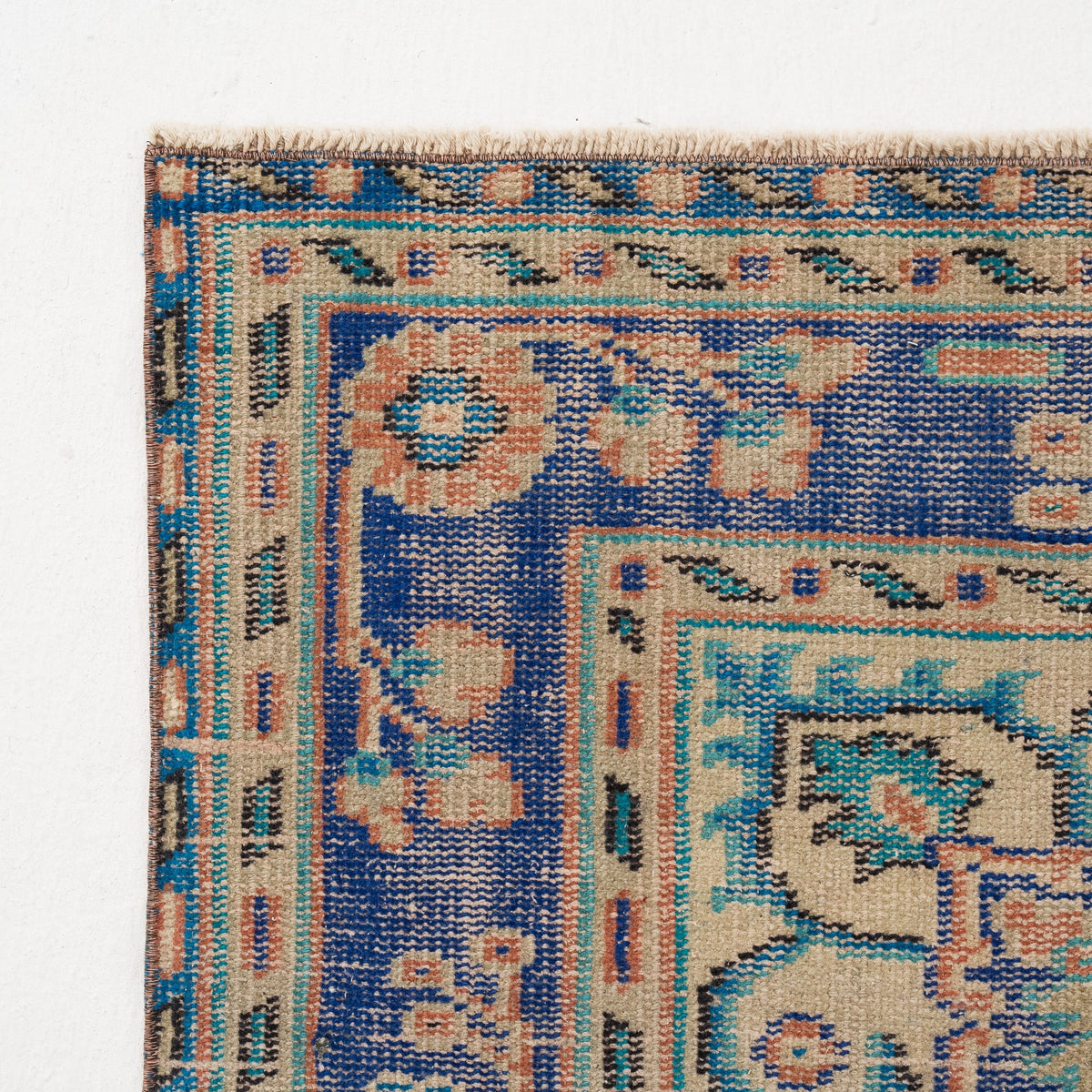 Vyralyn - Vintage Turkish Area Rug