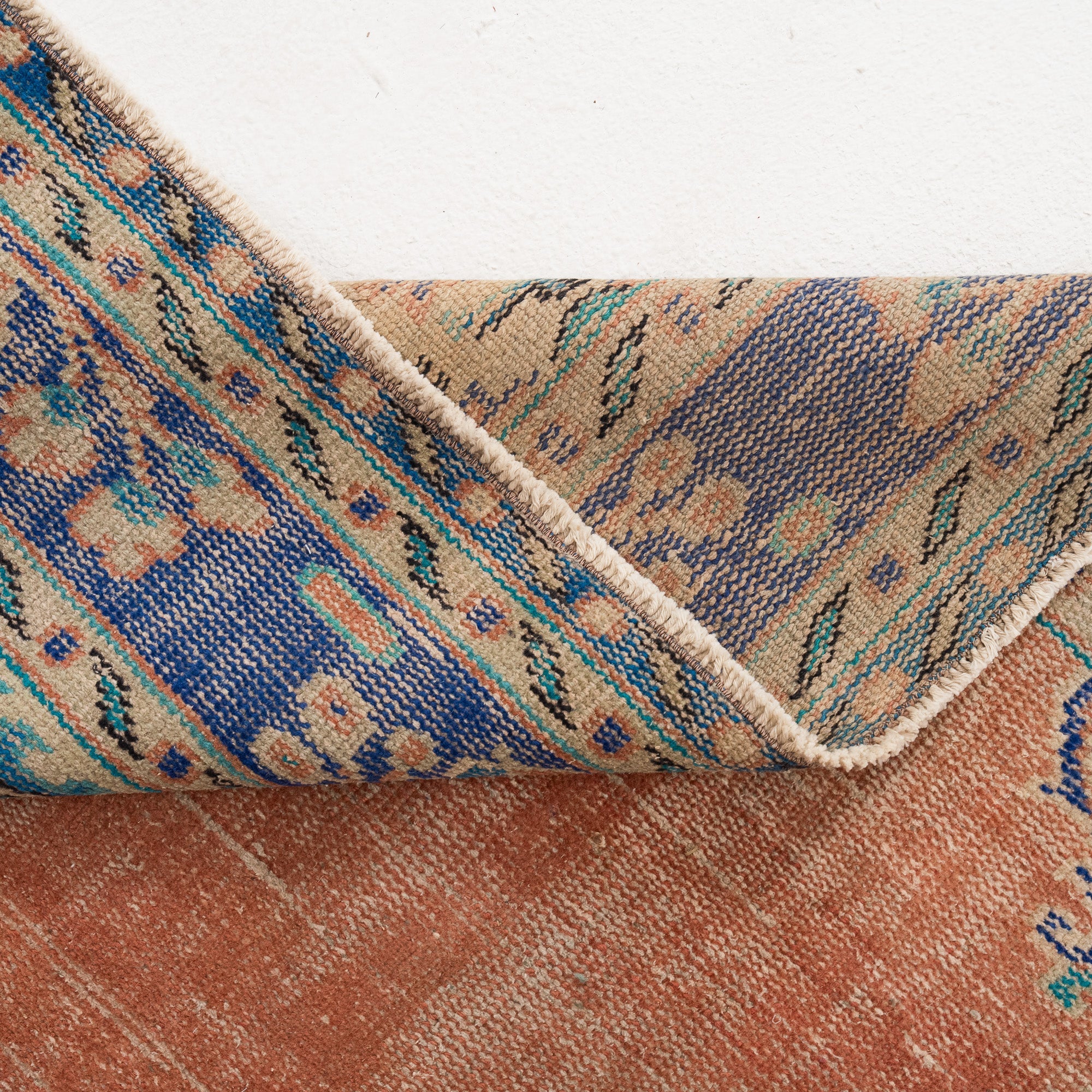 Vyralyn - Vintage Turkish Area Rug