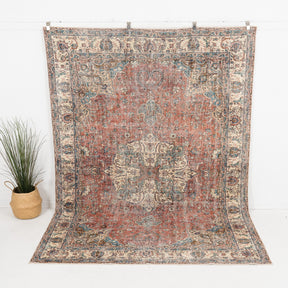 Quinelle - Vintage Turkish Area Rug