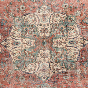 Quinelle - Vintage Turkish Area Rug