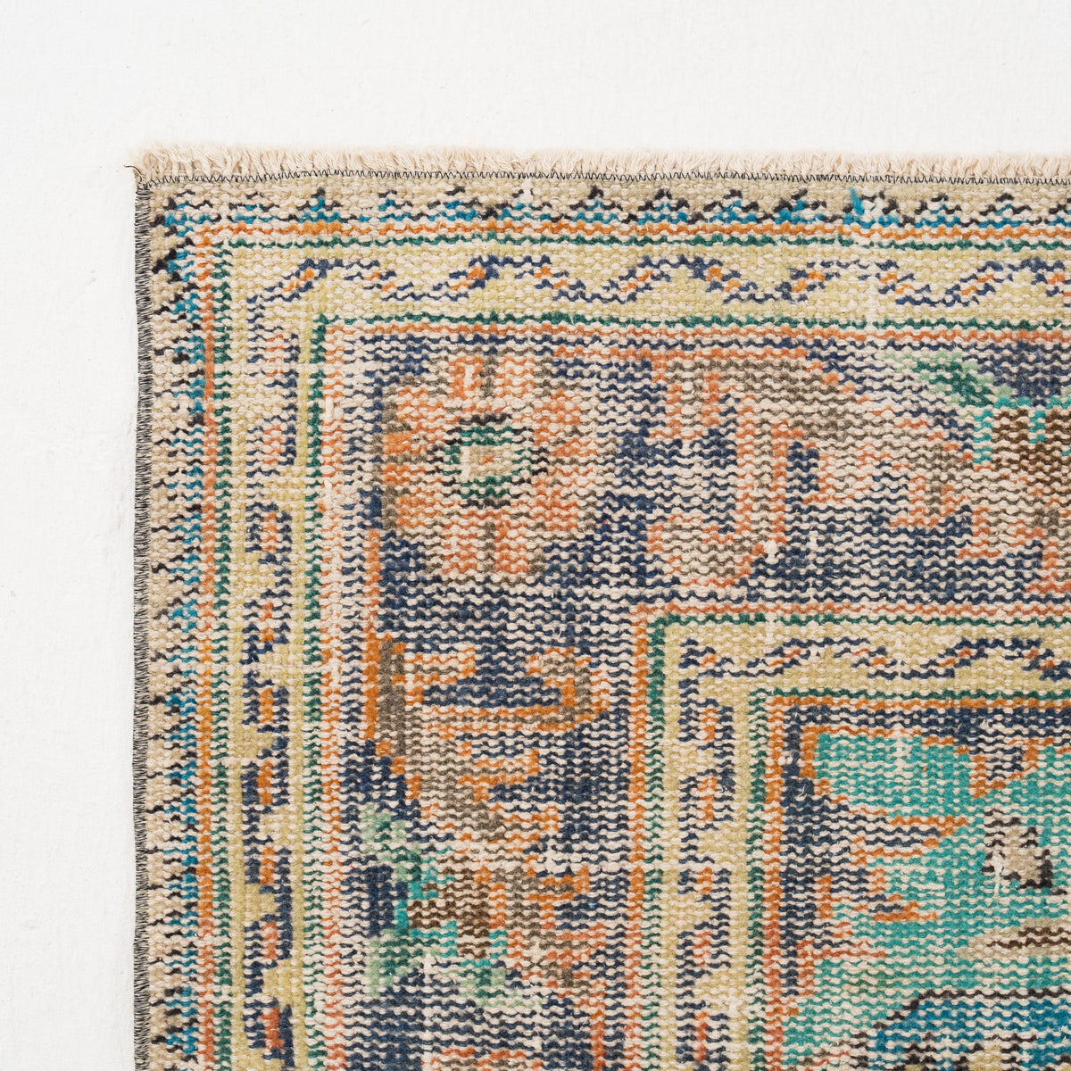 Melioraen - Vintage Turkish Area Rug