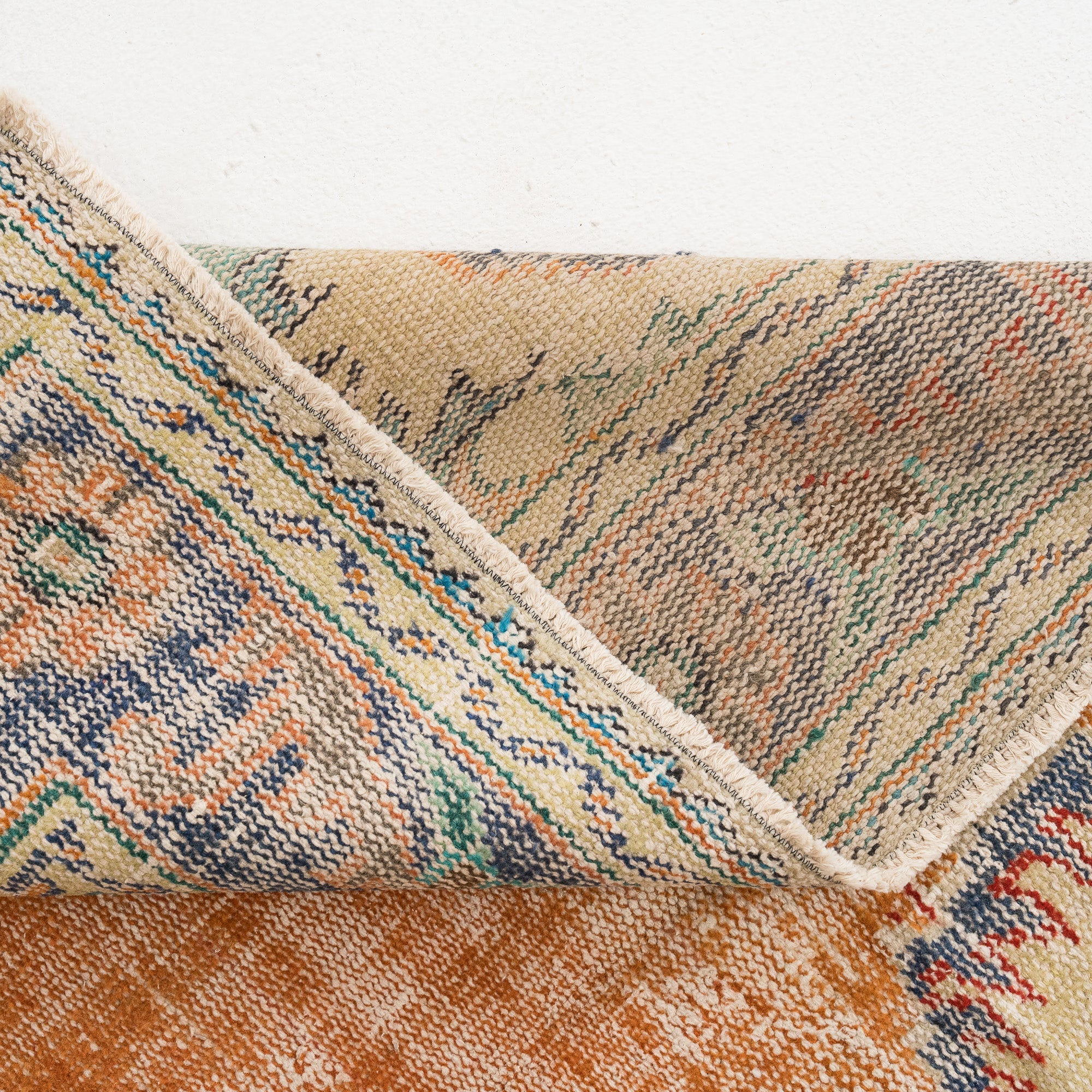 Melioraen - Vintage Turkish Area Rug