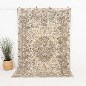 Jaloria - Vintage Turkish Area Rug