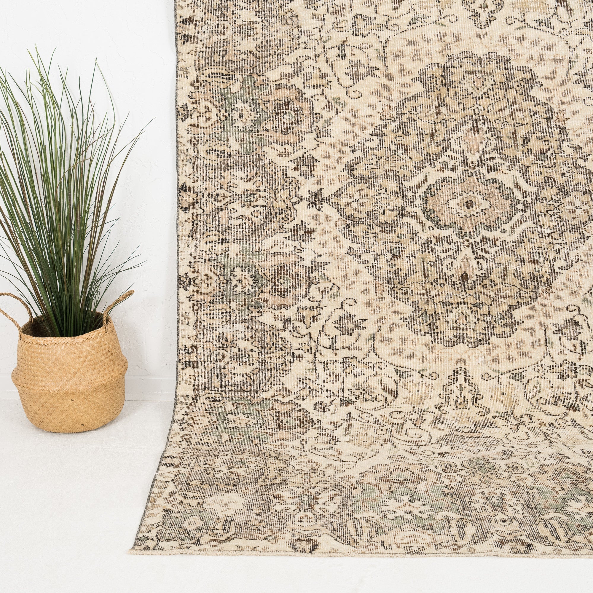 Jaloria - Vintage Turkish Area Rug