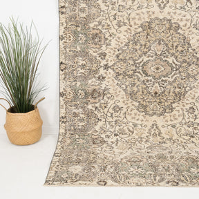 Jaloria - Vintage Turkish Area Rug