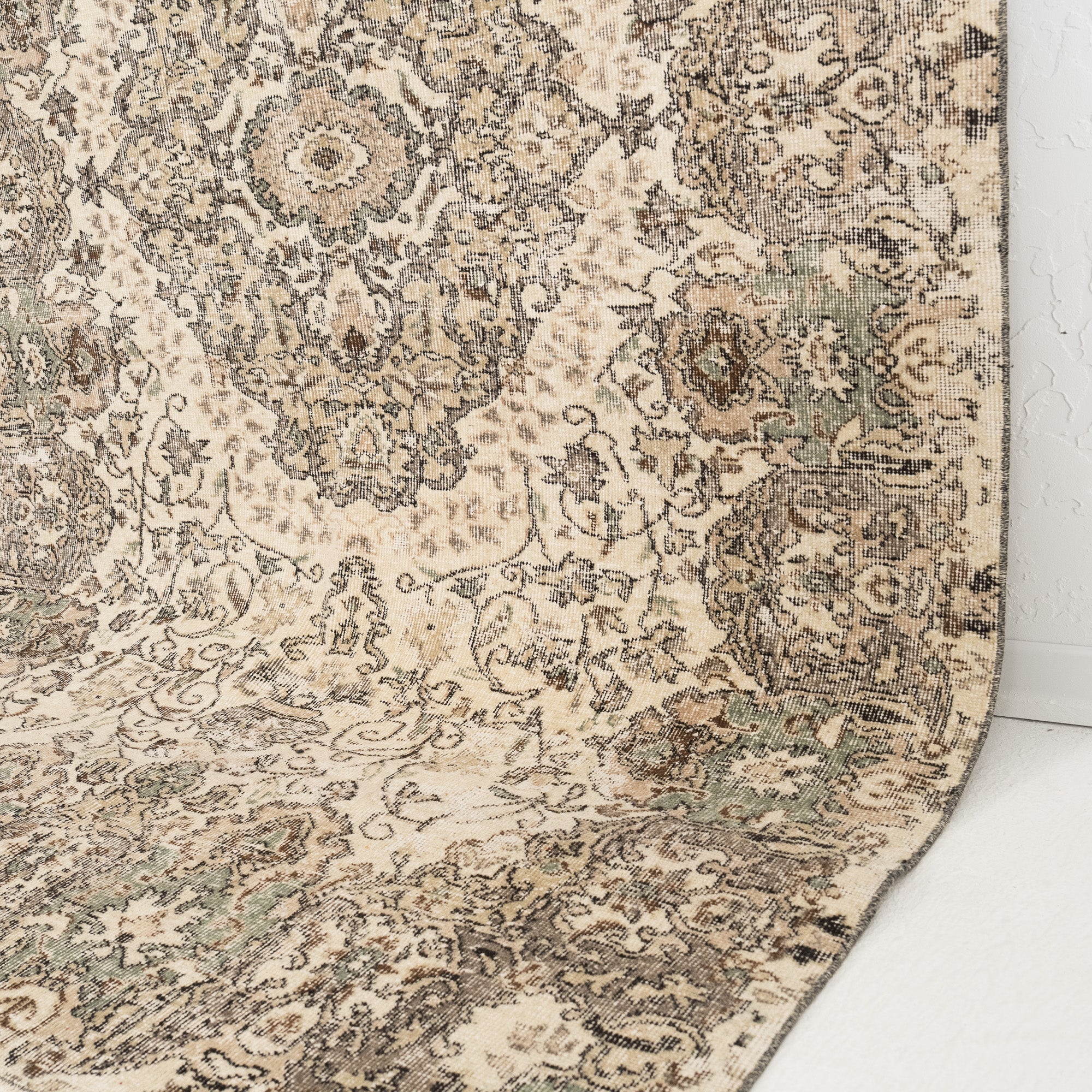 Jaloria - Vintage Turkish Area Rug