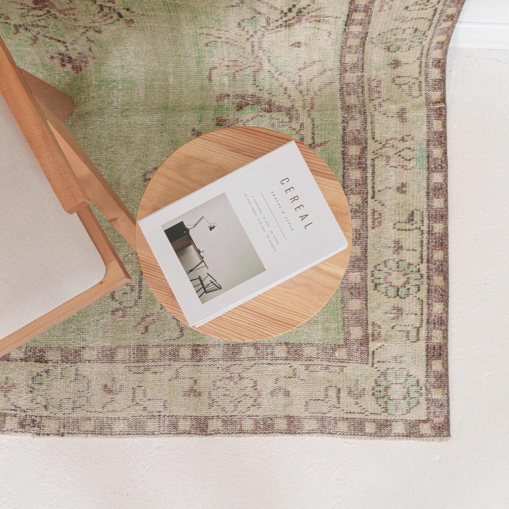 Deliness - Vintage Turkish Area Rug