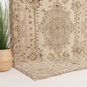Delinella - Vintage Turkish Area Rug