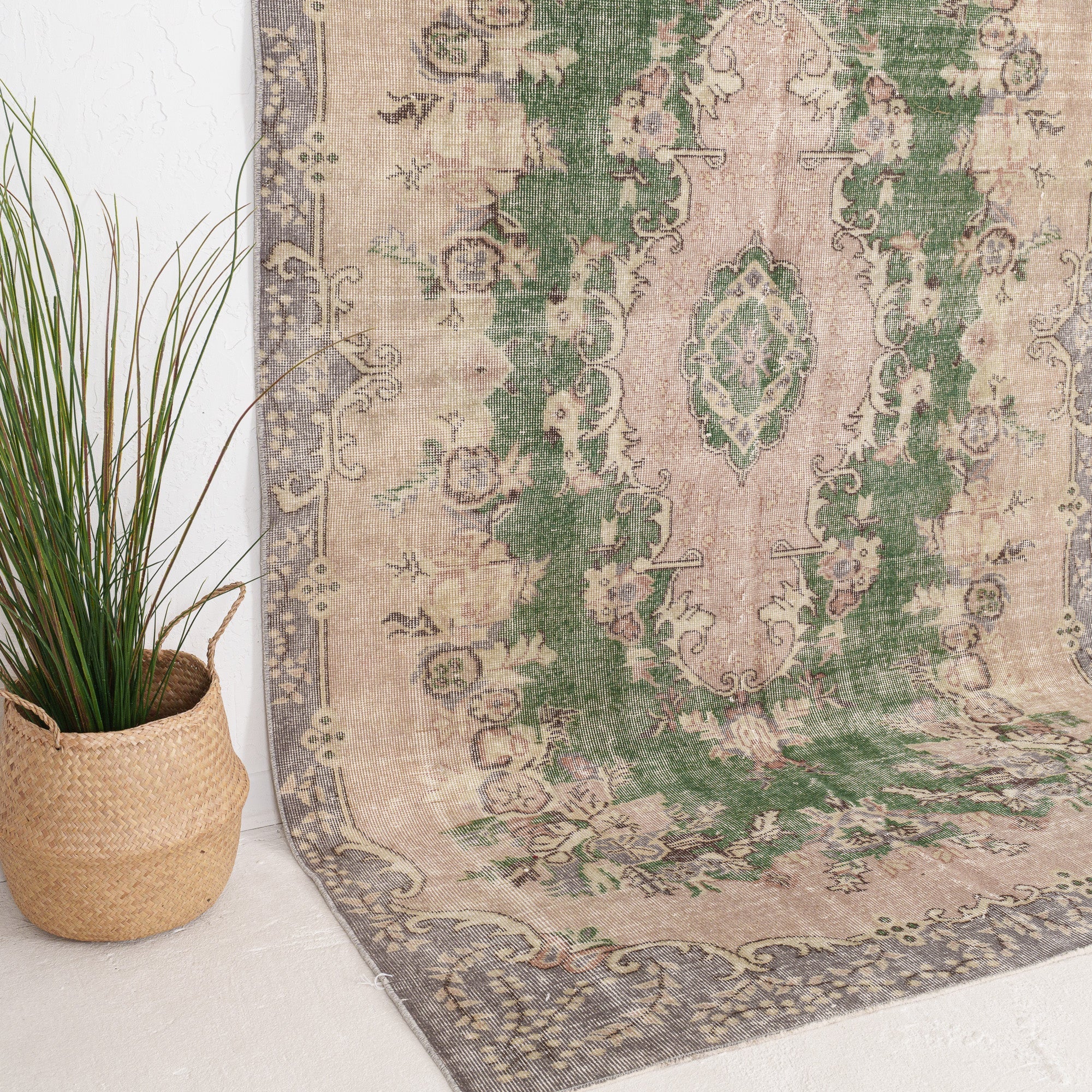 5' x 9' - Vintage Turkish Area Rug, Beige - Delinena | Kuden Rugs