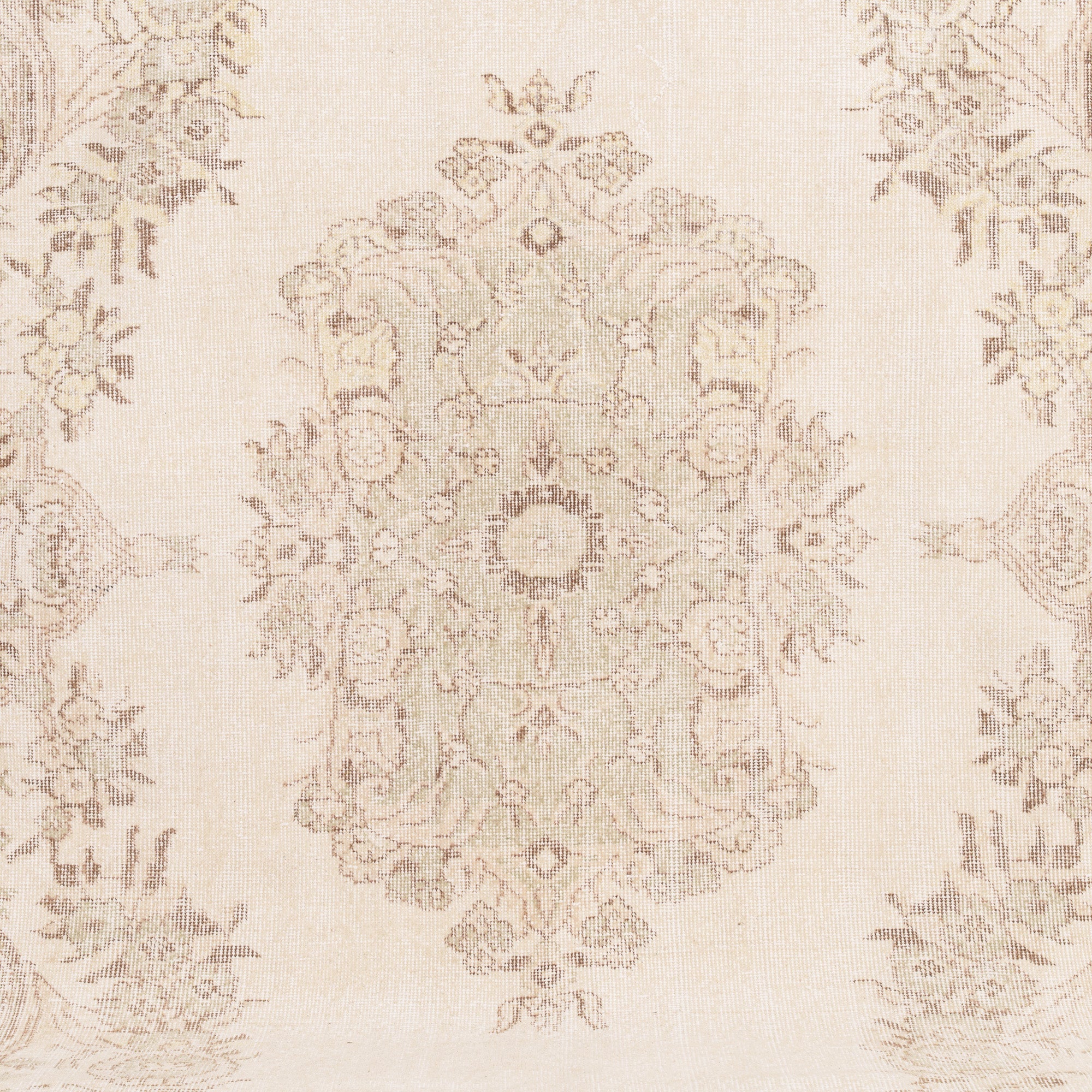 Xaerisara - Vintage Turkish Area Rug