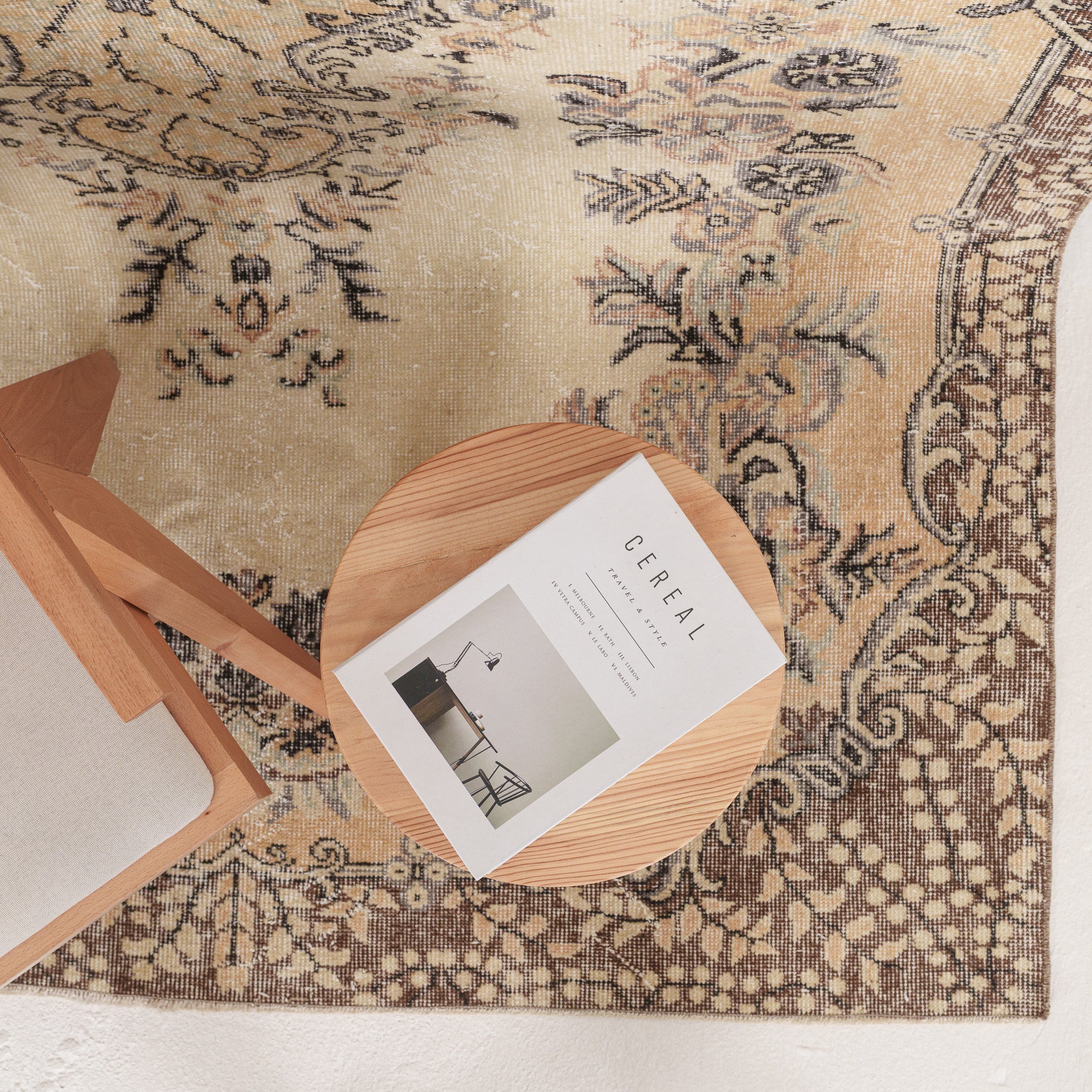 Brinelaria - Vintage Turkish Area Rug