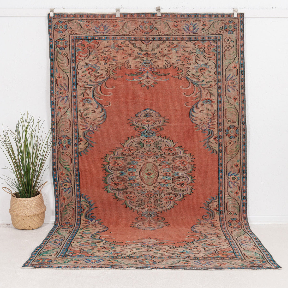 Brinelara - Vintage Turkish Area Rug