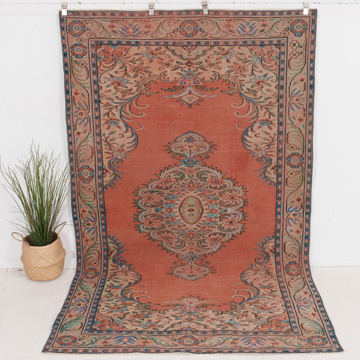 Brinelara - Vintage Turkish Area Rug
