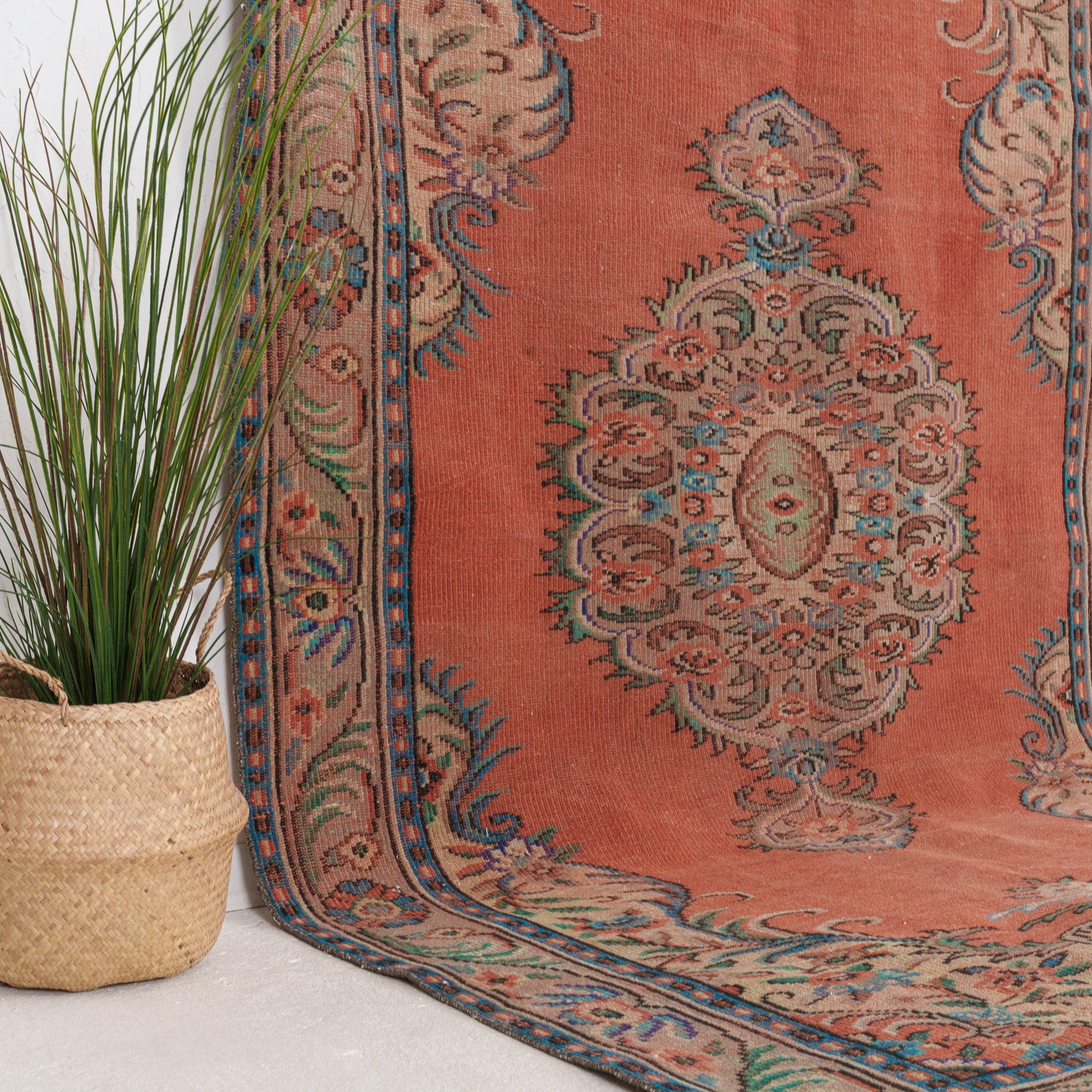 Brinelara - Vintage Turkish Area Rug