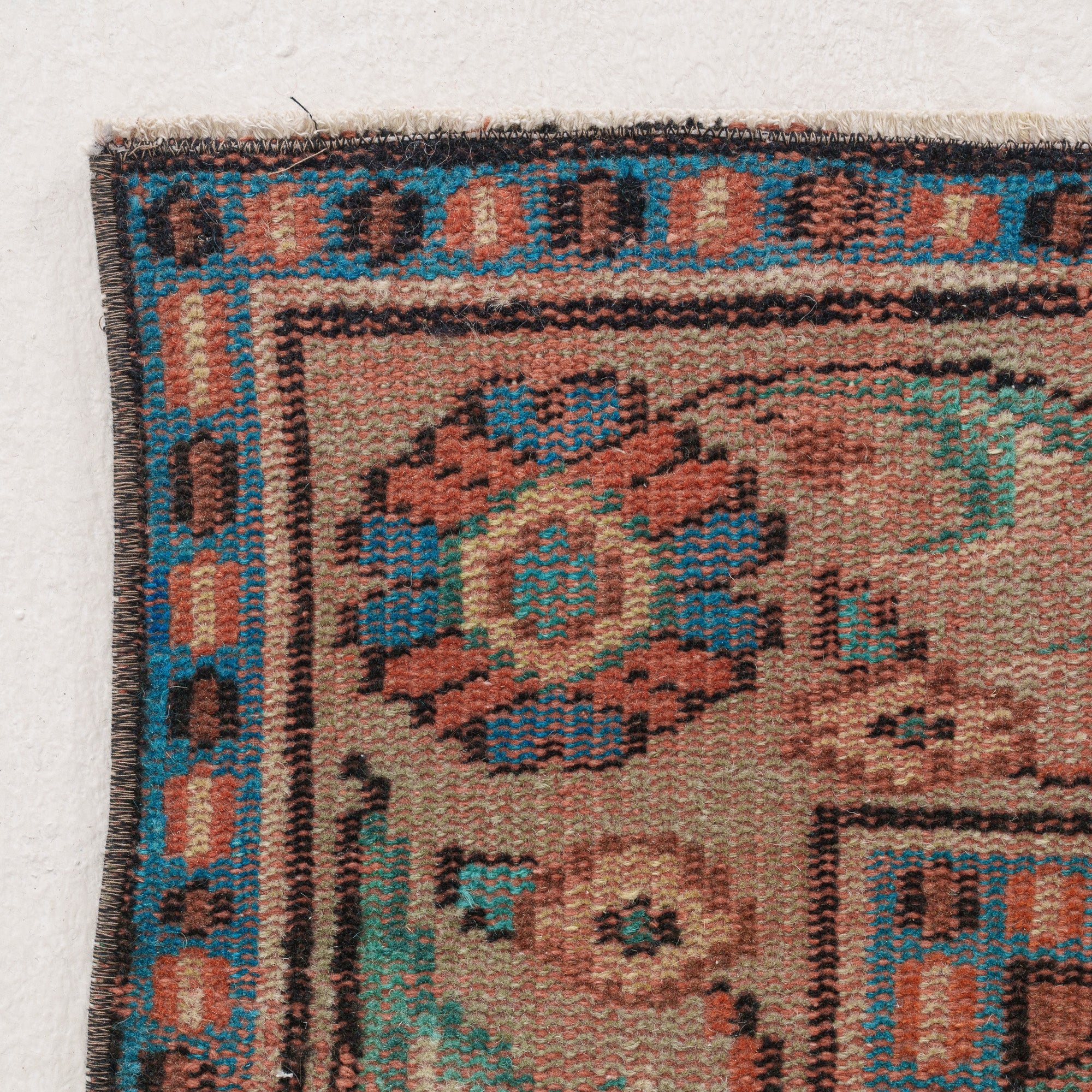 Brinelara - Vintage Turkish Area Rug