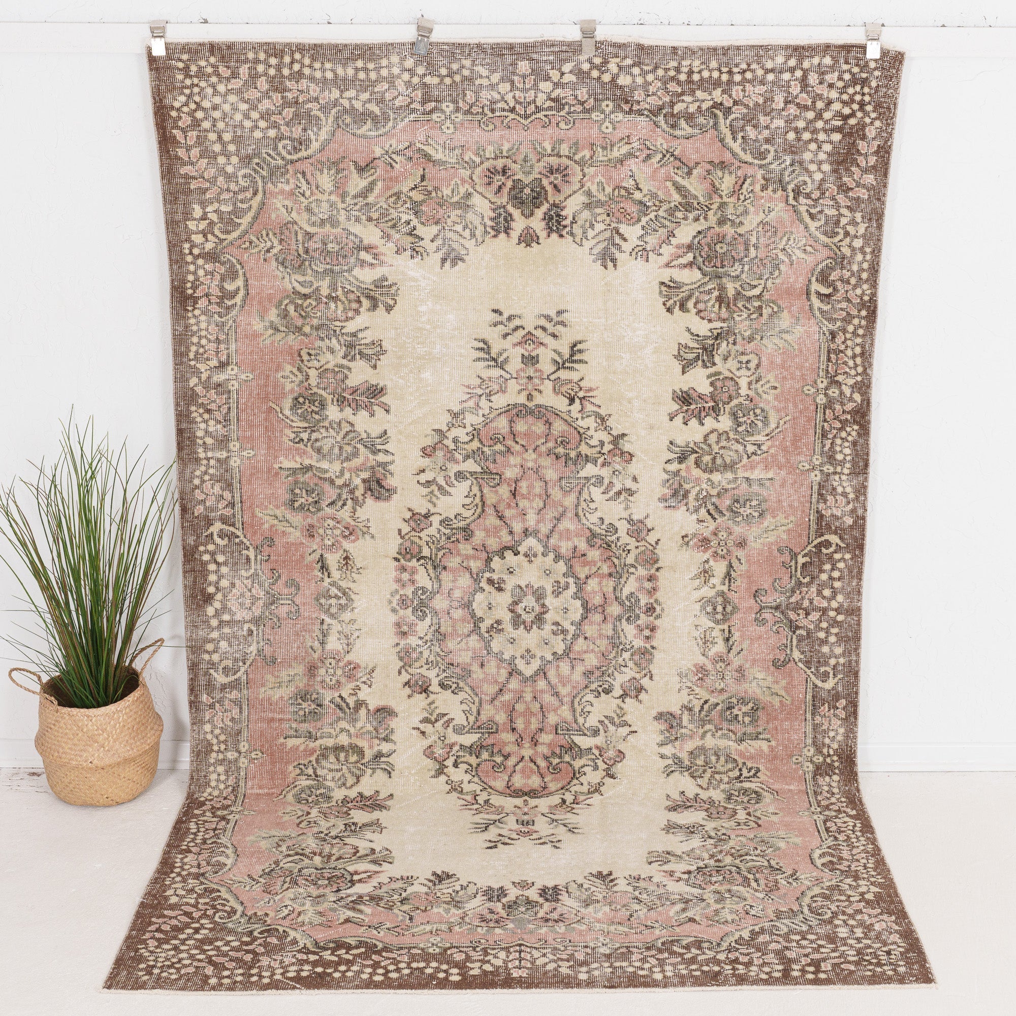 Brinelis - Vintage Turkish Area Rug