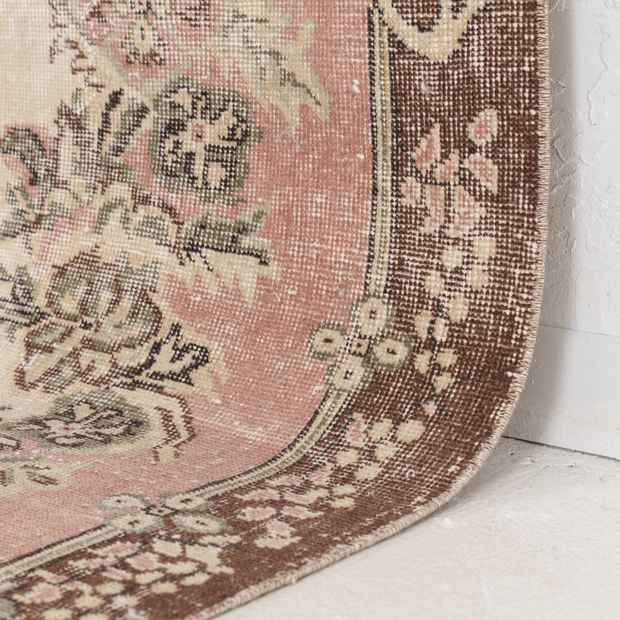 Brinelis - Vintage Turkish Area Rug