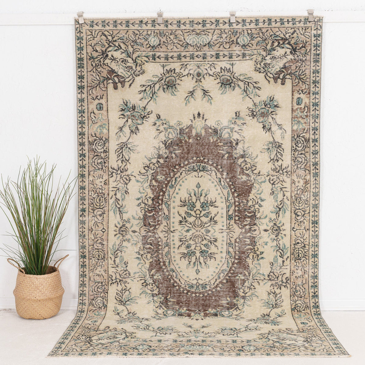 Brinelin - Vintage Turkish Area Rug