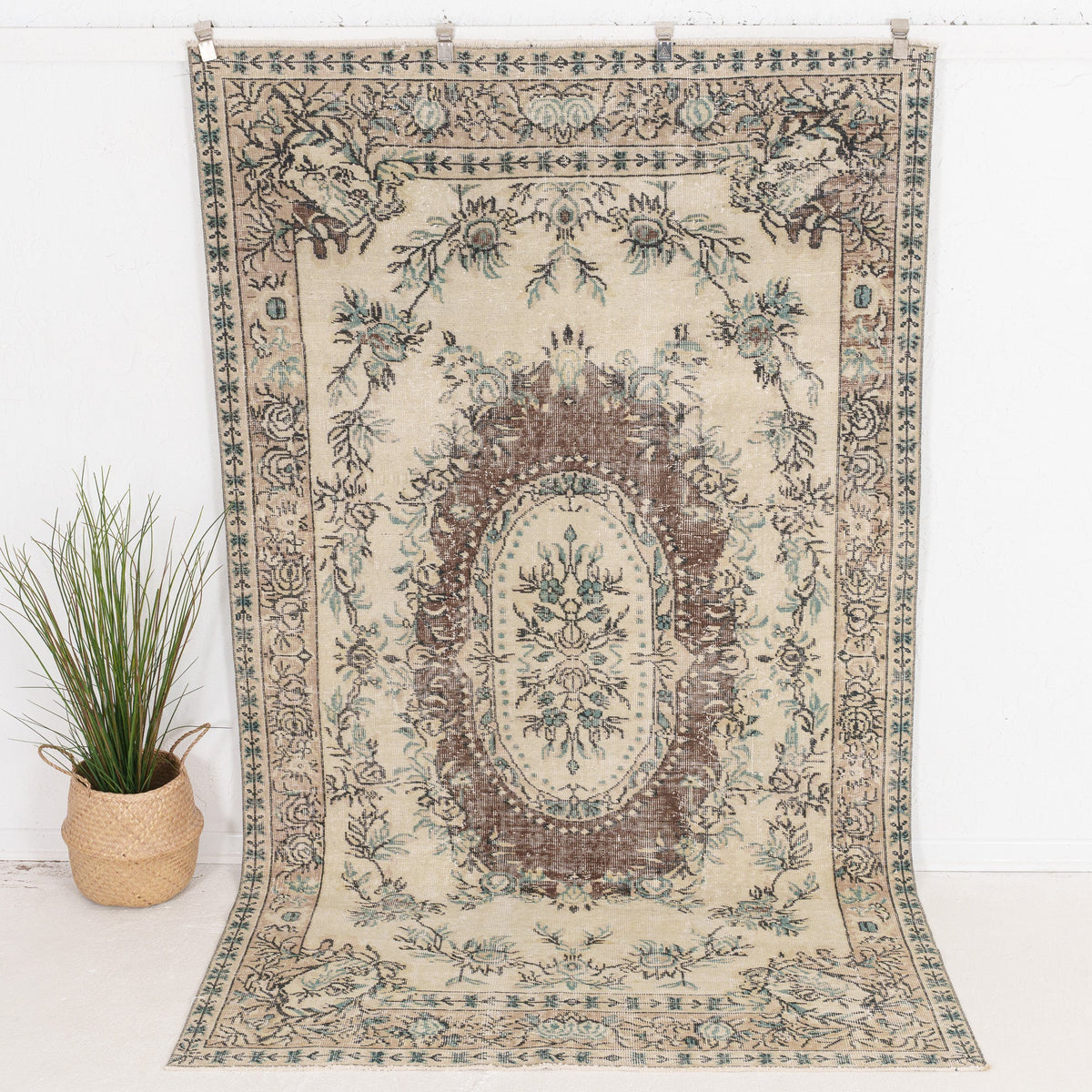 Brinelin - Vintage Turkish Area Rug